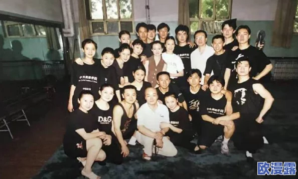 xfb88.xyf幸福宝解锁版：网友热议其功能强大，使用体验是否真的如宣传所言？