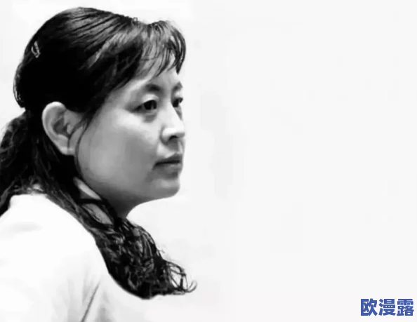 儿娶母亲刘云朵的成就与荣誉:她在文化艺术界的影响力及对社会发展的贡献分析 儿娶母亲刘云朵的成就与荣誉:她在文化艺术界的影响力及对社会发展的贡献分析